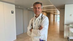 Jos� �ngel M�ndez, del servicio de Hematolog�a y Hematoterapia del CHUO