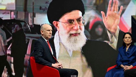 El Secretario de Defensa de Reino Unido, John Healey (a la izquierda) durante una entrevista concedida a la BBC este domingo. 