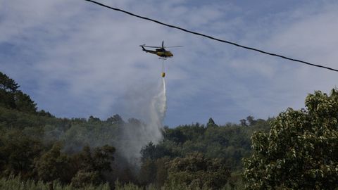 Incendios forestales al inicio de la semana.Tareas de extinci�n cerca de la localidad de Untes