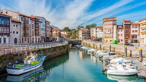 Llanes