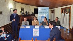 Reuni�n de la Asociaci�n de Vecinos Llamaoscura-Pereda