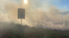 El fuego provoc� una intensa humareda