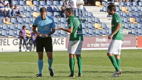El Pontevedra CF vence al Racing de Ferrol