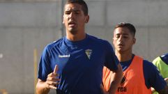 Jon Garrido todav�a tiene ficha con el C�diz