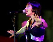 Los �xitos de Mecano sonar�n en el auditorio vilagarciano.