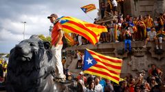 Varios manifestantes, este jueves en la concentracin por la Diada, en Barcelona.