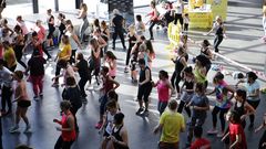 Jornada solidaria de zumba por el d�a del cancer