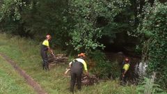 Trabajos iniciados por Augas de Galicia en los cauces fluviales de Neda, para tratar de evitar ms inundaciones.