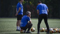 Rub�n Dom�nguez siguiendo la corta sesi�n de entrenamiento de este lunes en A Xunqueira