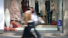 El buen tiempo anim� las compras en el primer finde de apertura de los comercios