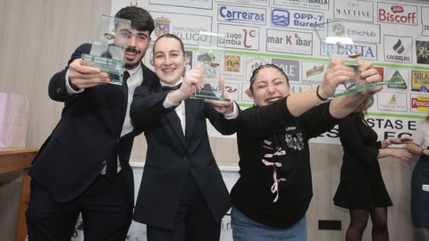 De izquierda a derecha, Gonzalo Gomez, Melisa Tourin y Carmen Barra