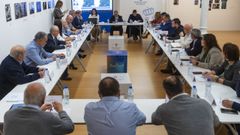 Imagen de la �ltima reuni�n de la comisi�n t�cnica constituida por la Diputaci�n para la implantaci�n del transporte metropolitano.