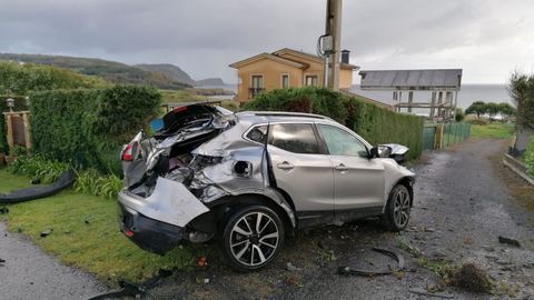 El automvil que pilotaba la lesionada tambin result daado en la parte trasera