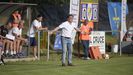 Juan Antonio Anquela durante el triangular que Real Oviedo, Deportivo Alavs y Real Valladolid han jugado en El Berrn