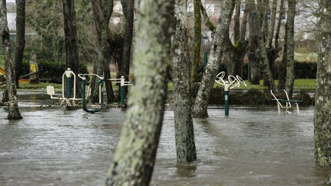 Crecida ro Arnoia e inundacin del entorno.
