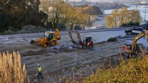 Trabajos de desescombro del viaducto del Chuac