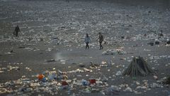 As� amanecieron las playas coru�esas tras la noche de San Xo�n