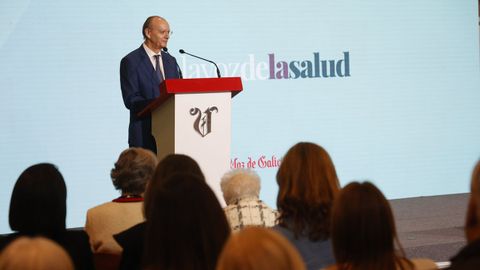 El director de La Voz, Xos Lus Vilela, durante su discurso de apertura. 