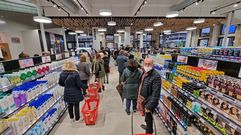 Inauguraci�n del supermercado Gadis de Benito Corbal