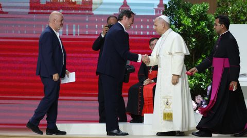 Garamendi saluda al papa