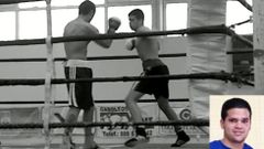 Agust�n �lvarez Mart�nez, a la derecha, golpeando en un combate en el 2010