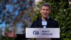 El presidente del PP, Alberto N��ez Feijoo, durante su visita a Granollers (Barcelona), el pasado mes de febrero. 