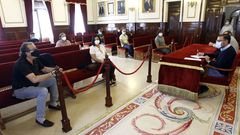 Una representaci�n de los trabajadores march� hasta el consistorio, donde fueron recibidos