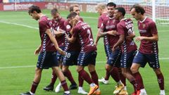 Los jugadores del Pontevedra CF se conjuran para repetir la goleada que lograron frente al Langreo 