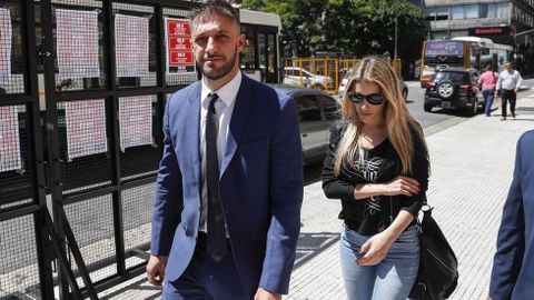 La hija del Fern�ndez Montes, Giselle Fern�ndez, y su abogado