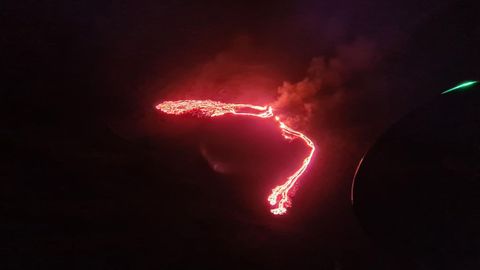 Entra en erupci�n el volcc�n Geldingadalur, situada cerca de Reikiavik