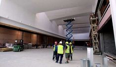 En el interior del centro se suceden los trabajos las semanas previas a la inauguraci�n.