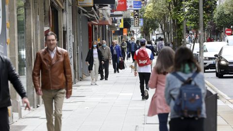Ambiente por la calle en Santiago 