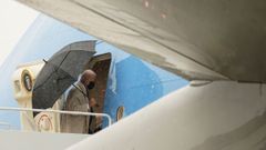 Biden entra en el Air Force One de camino a la localidad de Pittsburgh