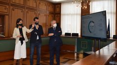 La presidenta del ADIF,  Isabel Pardo de Vera, y el secretario general de Infraestructuras, Sergio V�zquez Torr�n, presentaron recientemente en Monforte junto con Jos� Tom� los planes para la l�nea ferroviaria de Lugo a Ourense
