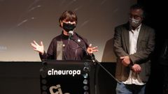 Margarita Ledo agradece o premio en presenza do director de Cineuropa, Jos Luis Losa