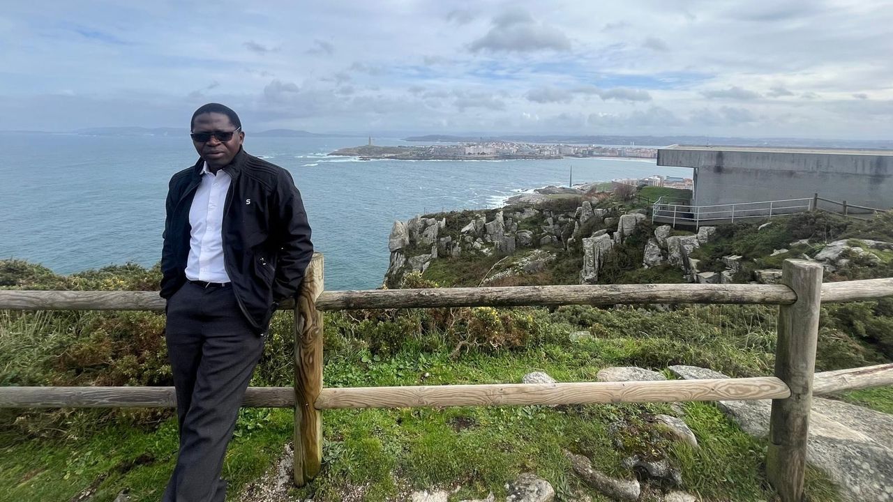 Augusto César Pedro Jó, jesuita: «La relación con A Coruña ha hecho realidad los sueños de los más pobres»