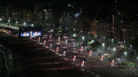 Vista general del concierto gratuito que Shakira ofreci� en Copacabana