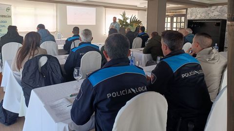 Polic�as locales de varios municipios mari�anos han profundizado en su formaci�n sobre veh�culos de movilidad personal