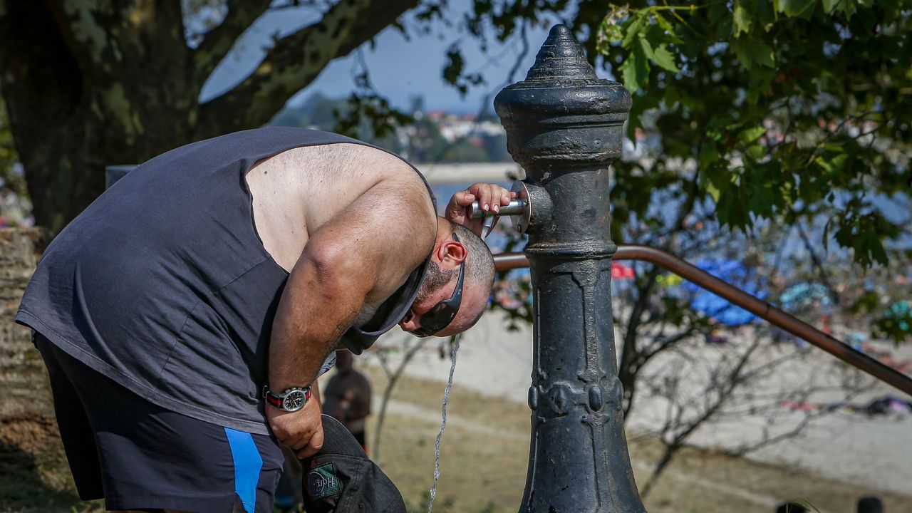 Sorprendidos por la ola de calor: «Venimos escapando de Madrid y aquí ¡es casi peor!»