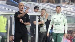 Pablo Lpez, a la izquierda, y David Prez, a la derecha, que ser el encargado de ponerse al frente del banquillo contra el Tenerife.