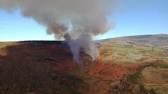 Imagen publicada en la cuenta de twitter denominada Incendios Galicia sobre lo que parecen los primeros momentos del incendio de Noceda