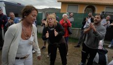 Los vecinos abuchearon a los t�cnicos de la Xunta a su llegada. 