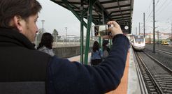 La alta velocidad que se inaugur� ayer enlaza el pasado de la comarca con un futuro que ya es presente. 