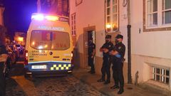 El terrible suceso se produjo en una vivienda de la calle Loureiros de Santiago, en la zona norte del casco hist�rico compostelano