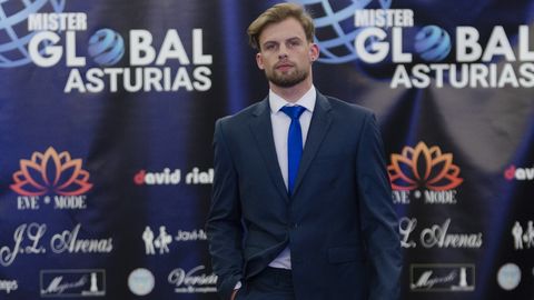 El ganador del concurso �Mister Global Asturias�, Alberto Mart�nez