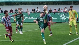 Diego Gmez, durante un partido de Primera RFEF con el Arenteiro