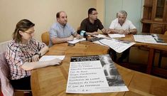 Directivos de la asociaci�n Son da Fervenza y el edil de Cultura de Silleda presentaron el programa.