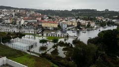 Betanzos se inunda debido a la crecida de los r�os
