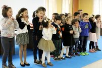 Los peque�os de la academia Memory cantaron antes de la entrega de diplomas procedentes de la Universidad de Cambridge. 