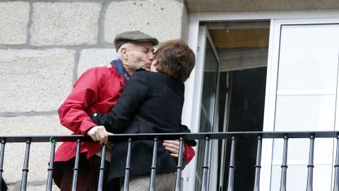 Celebraci�n de las bodas de oro de Ceferino y Sinda en la Calle de la Alegr�a